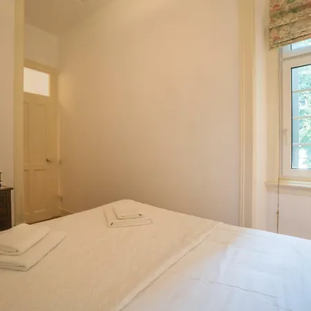 Apartment Campo Pequeno 3bdr Lissabon