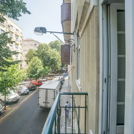 Campo Pequeno 3bdr Лиссабон