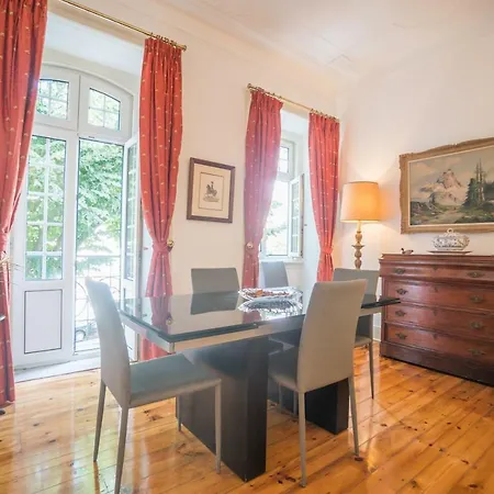 Apartment Campo Pequeno 3bdr