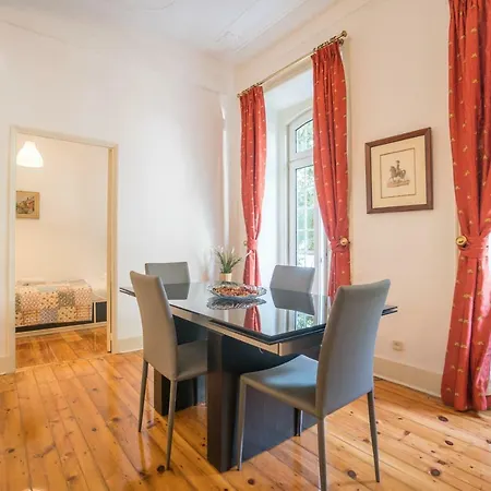 Apartment Campo Pequeno 3bdr Lisbon